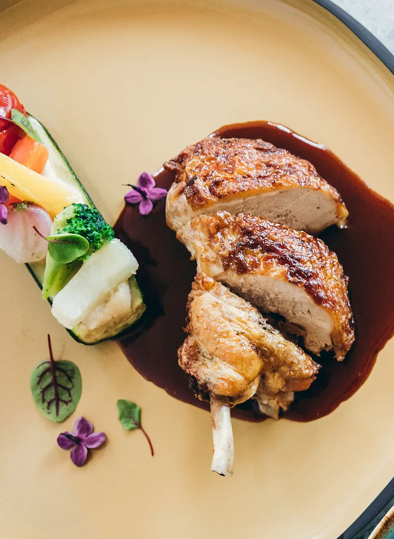 repas servis plats à la carte volaille