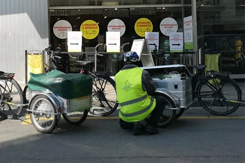 livraison bas gauche