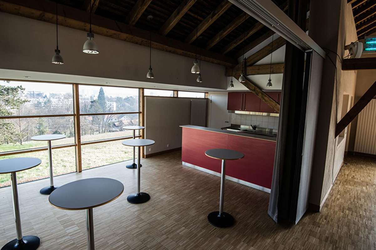 Slide #2 copie Slide background