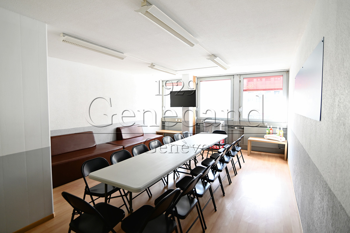 Slide #3 copie Slide background